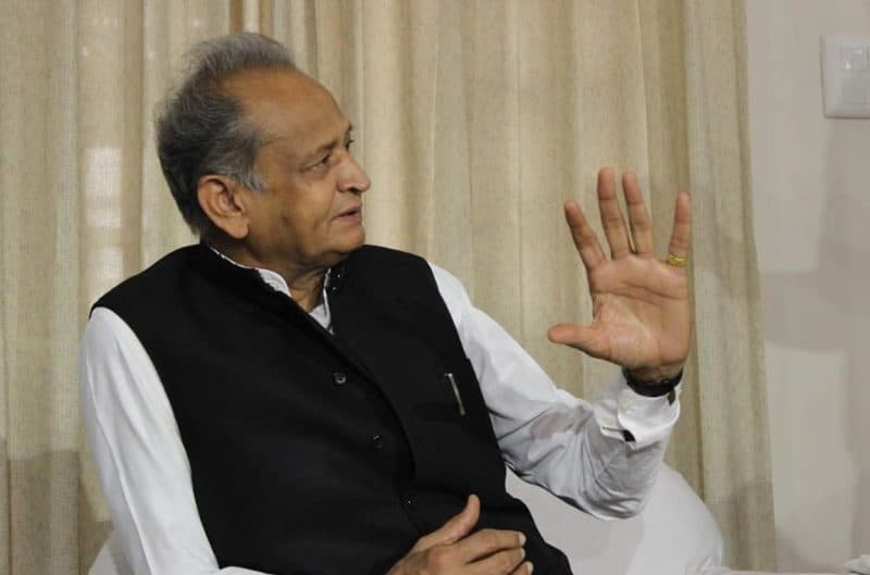 Ashok Gehlot's attack on BJP leaders sets fire wherever he goes Ashok Gehlot's attack on BJP leaders sets fire wherever he goes