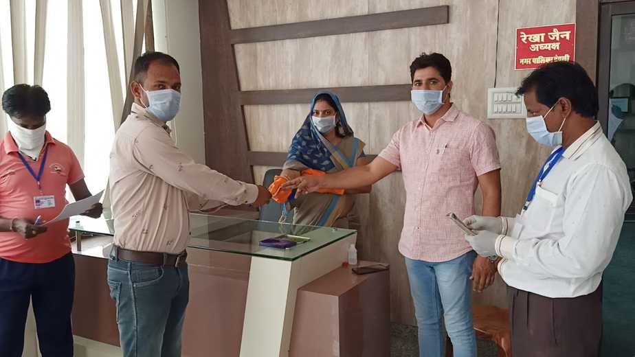 देवली : सुरक्षा उपकरण खरीद के लिए नकद राशि वितरीत
