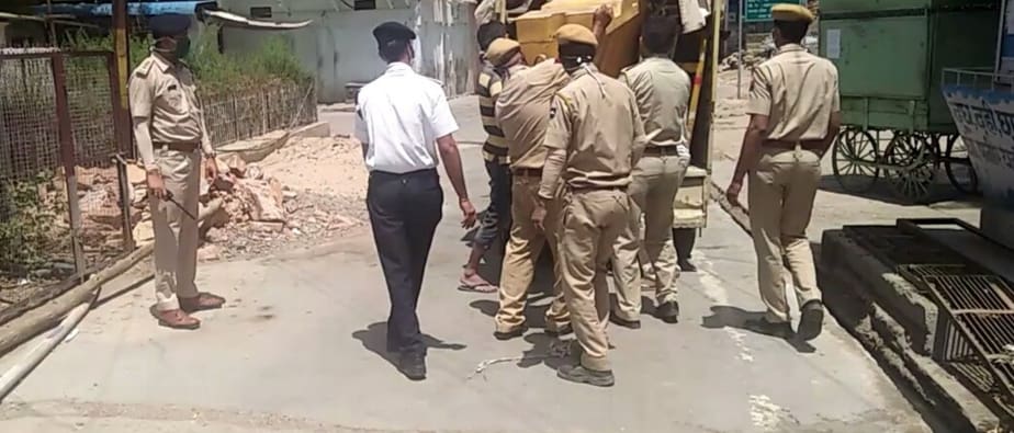 Tonk / टोंक में डिप्टी सौरभ तिवारी ने संभाली कमान,पुलिस की सख्ती से गलियों में भी पसरा सन्नाटा