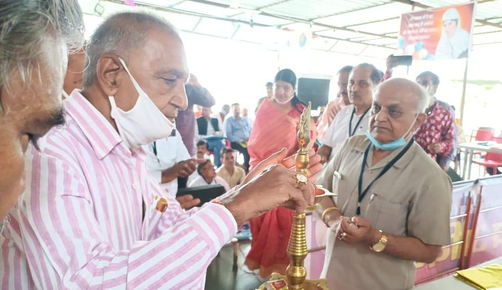 दिमाग के साथ लिखे गये विचार नई सोच पैदा करते हैं- आयिऀका स्वस्ति भूषण माताजी