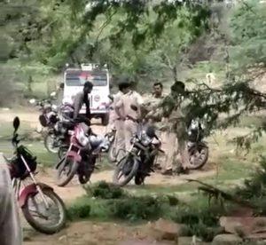 कुल्हाड़ी से प्रतिमा को खंडित कर हुआ फरार, तलाश में लगी पुलिस