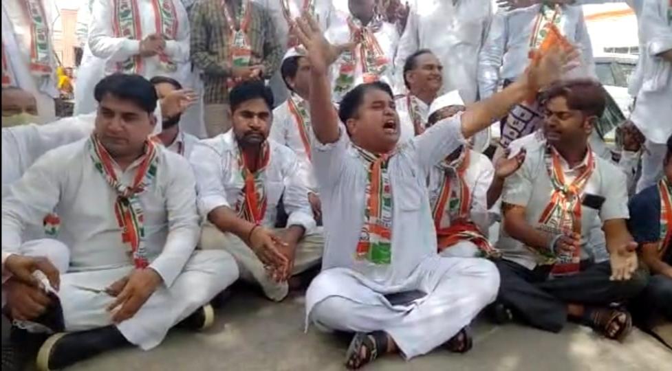 लखीमपुर खीरी में किसानों की हत्याओं को लेकर टोंक कांग्रेस का प्रदर्शन, Tonk Congress over the killings of farmers in Lakhimpur Kheri%%title%% %%sep%% %%sitename%%