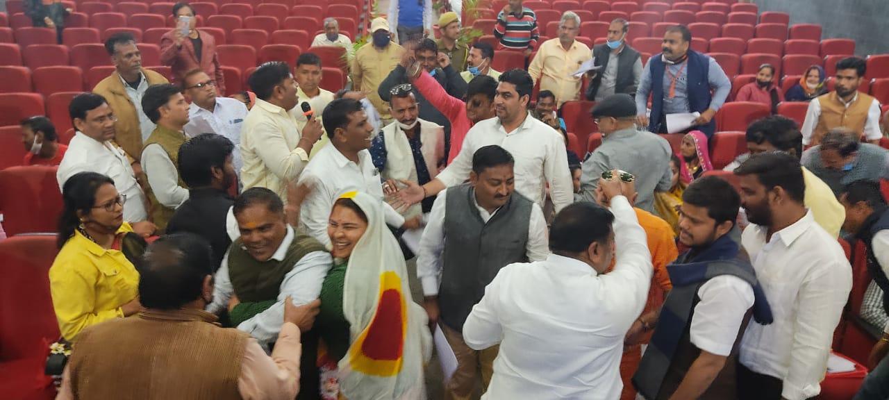 BhilwaraNagar Parishad budget of Rs 247 crore 28 lakh passed amid uproar