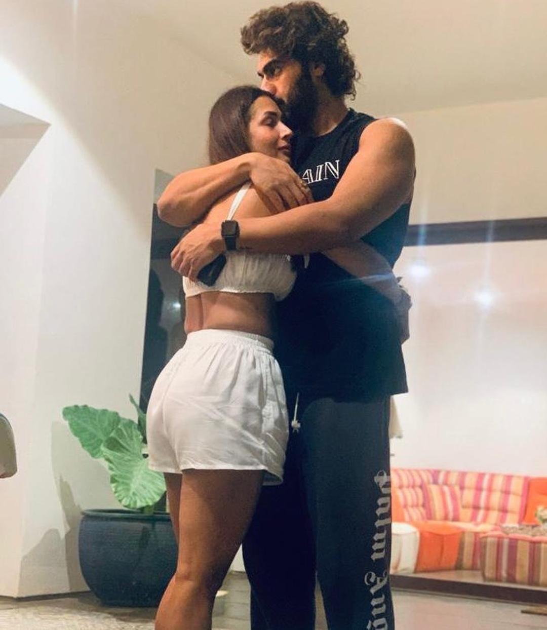 Arjun Kapoor put an end to the news of breakup with Malaika Arora, posted a beautiful post with Malaika and wrote....