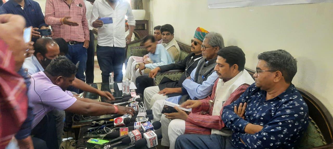 Politics of hatred at its peak in Rajasthan, unbridled bureaucracy: Grand Alliance