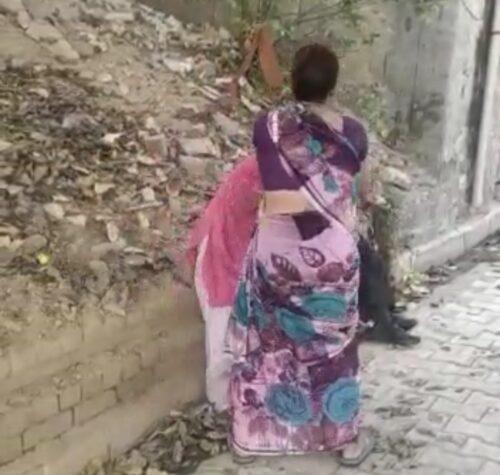 Bharatpur, the woman beat her husband and sister-in-law fiercely, expelled from the house,beating video viral