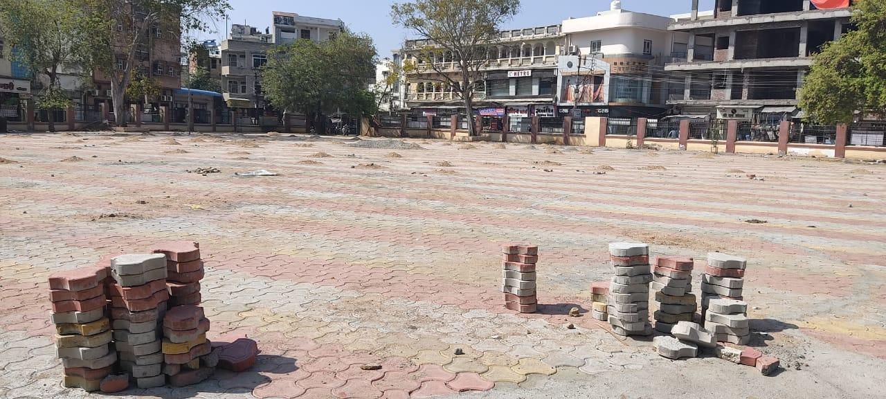 Traffic signal lights and parking system buried in files in the city, will collector Modi come true now?