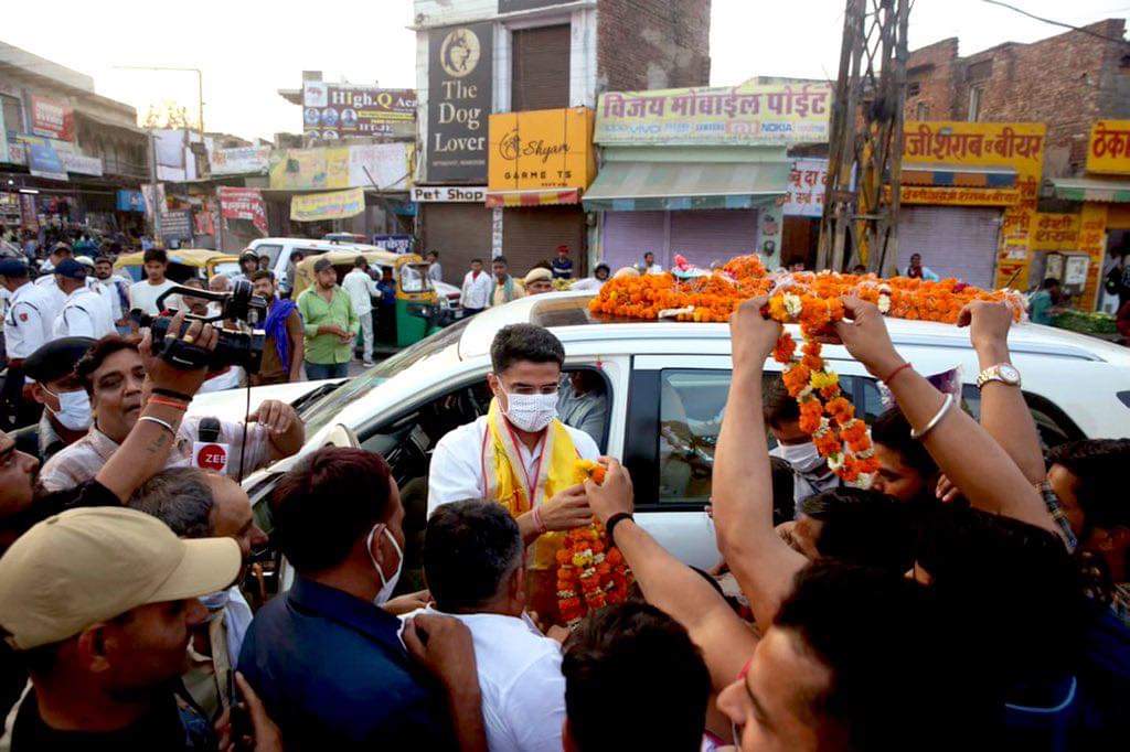 Former Deputy Chief Minister Sachin Pilot was welcomed by Congress workers and his supporters at Rarah border in Bharatpur