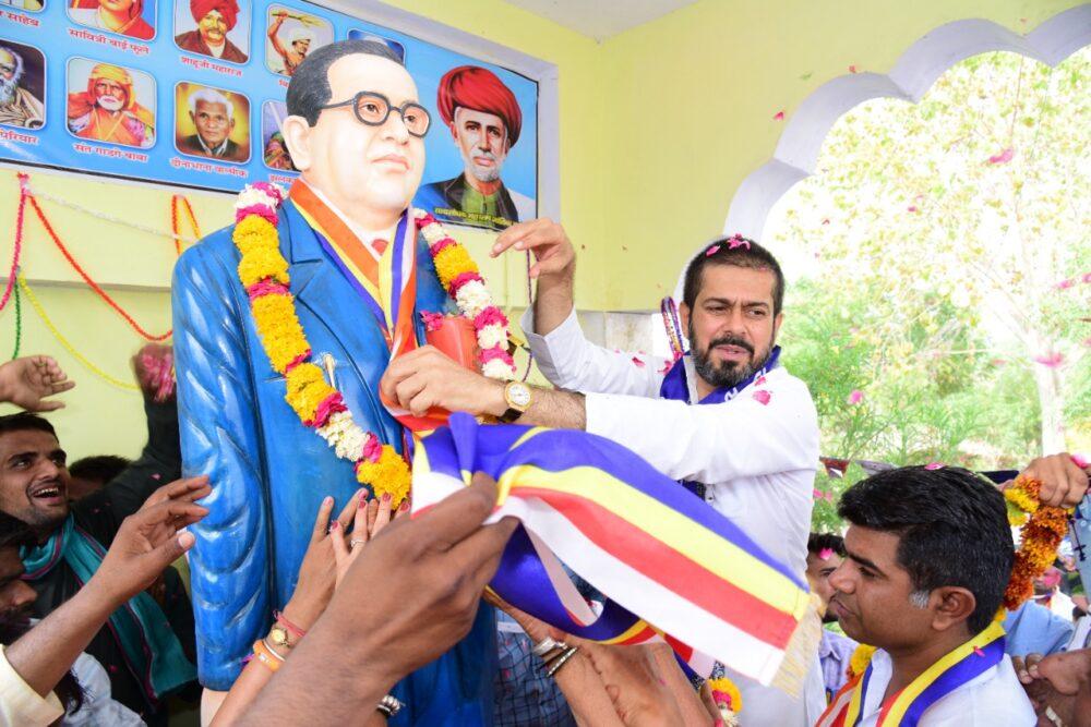 Ambedkar statue unveiled in Baroni, library to be opened at a cost of Rs 10 lakh