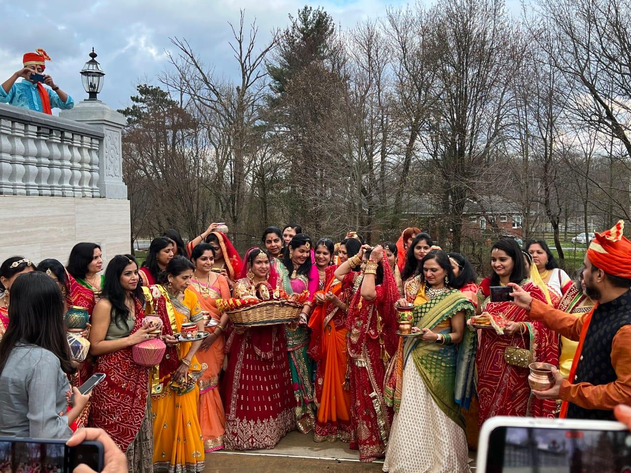Rajasthani culture and tradition come alive in America, celebrated Gangaur, took out ride