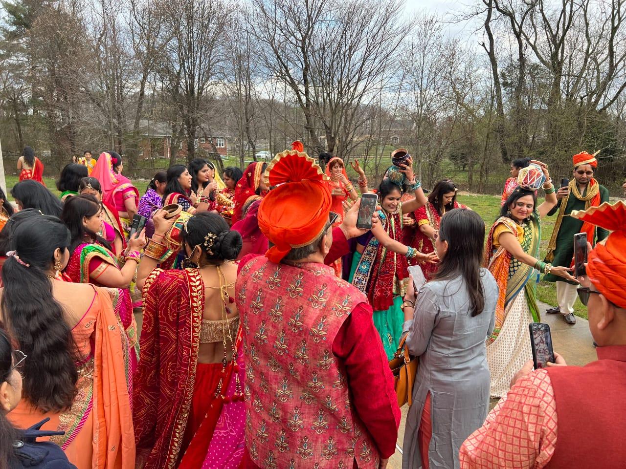 Rajasthani culture and tradition come alive in America, celebrated Gangaur, took out ride