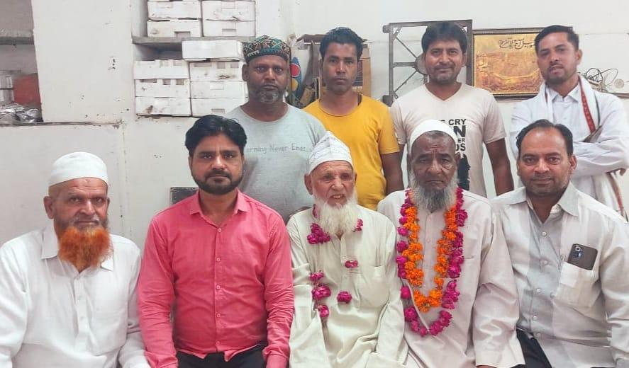 Moinuddin Qureshi elected president of Jamiatul Qureshi Bhatta Basti Moinuddin Qureshi elected president of Jamiatul Qureshi Bhatta Basti