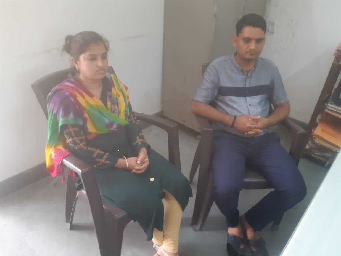 भीलवाड़ा में भाजपा की महिला पार्षद व पति रिश्वत लेते गिरफ्तार 