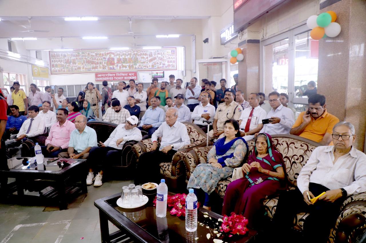 "आजादी की रेलगाडी और स्टेशन" कार्यक्रम भीलवाड़ा स्टेशन पर हुआ सम्पन्न 