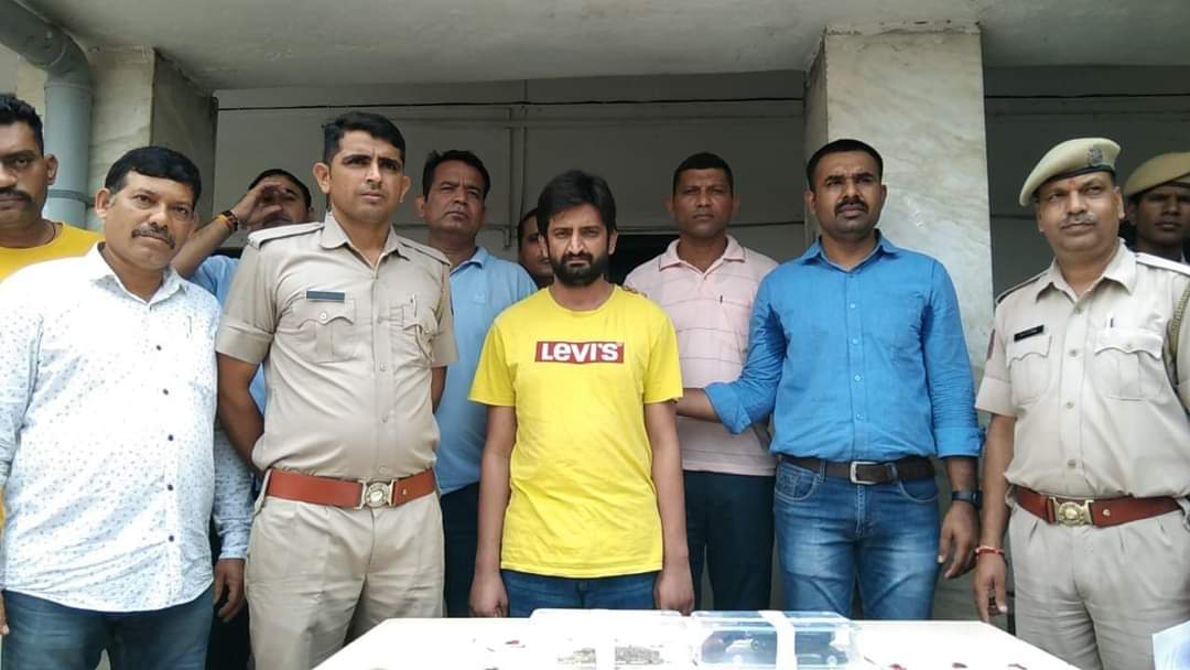 राजस्थान में ड्रग व हथियार सप्लायर्स गिरफ्तार, नकली नोट भी मिले