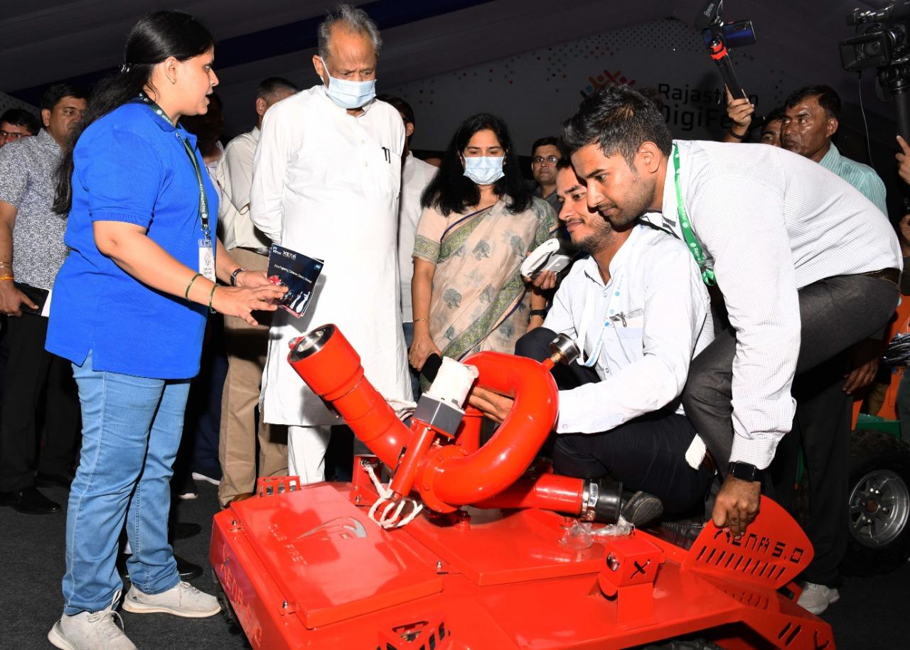 प्रदेश की उन्नति में युवाओं का उत्साह निभा रहा है महत्वपूर्ण भूमिका: मुख्यमंत्री अशोक गहलोत
