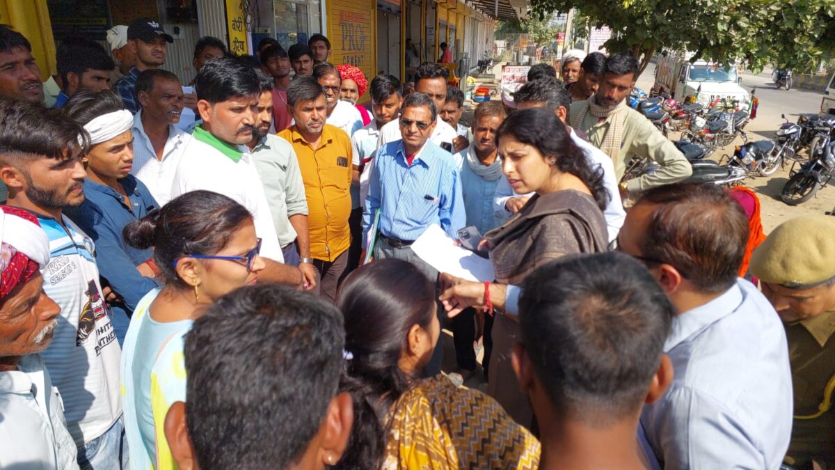 Officers should continuously monitor the distribution of fertilizers in the district - Chinmayi Gopal