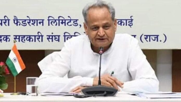 Sadhusant and minister's threat can create trouble for CM Gehlot in Rajasthan