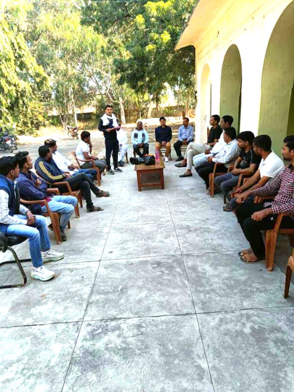 The meeting of Gurjar Employees-Officers Welfare Council branch Todaraisingh was held
