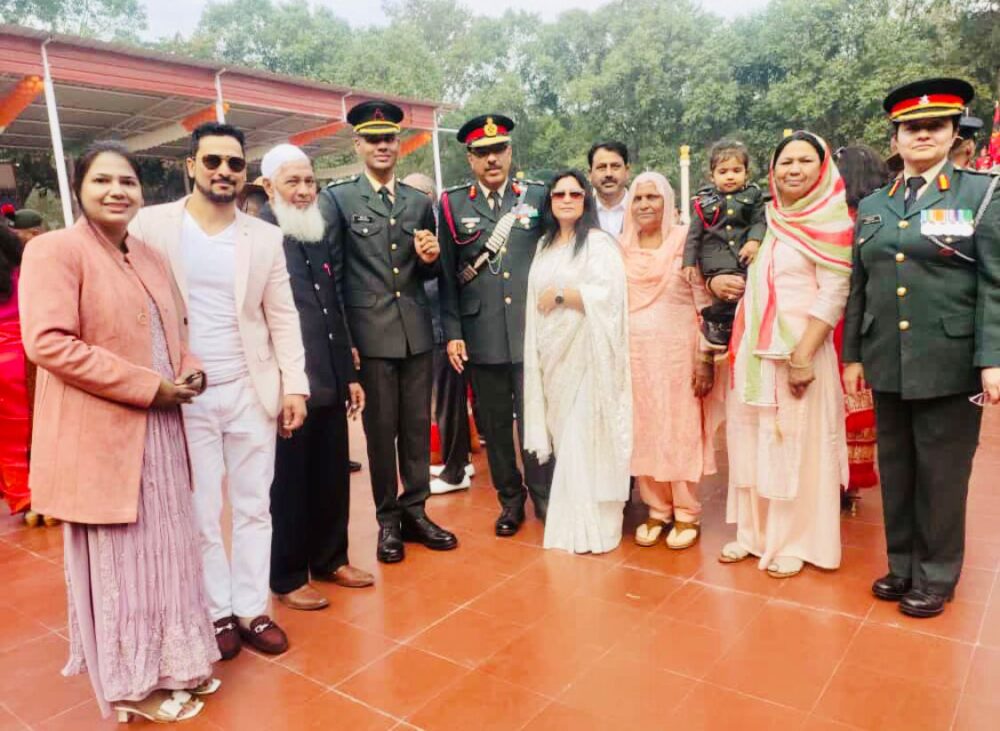 Jaipur's Faisal Khan became lieutenant, family said - proud to be an Indian