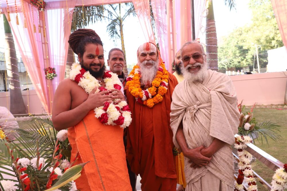 Bhagwat Katha and Rasleela Darshan organized on the fourth day of Saket Festival