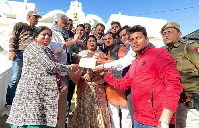 Angered by the board meeting not being held in Tonk Municipal Council, the Bharatiya Janata Party opened a front Angered by the board meeting not being held in Tonk Municipal Council, the Bharatiya Janata Party opened a front