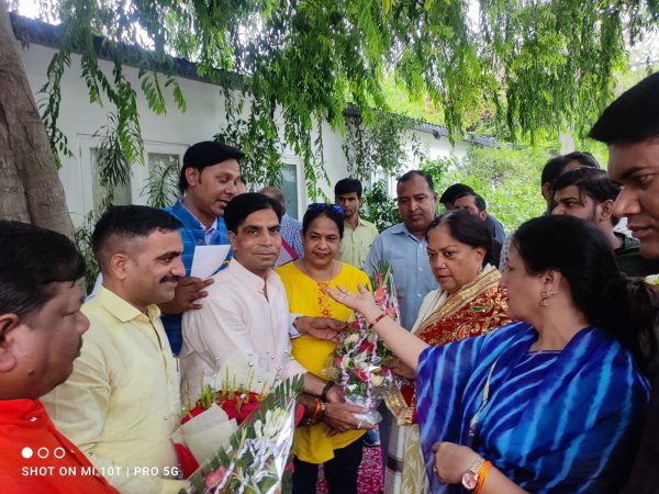 Indian Journalists Association delegation met former Chief Minister Vasundhara Raje, discussed