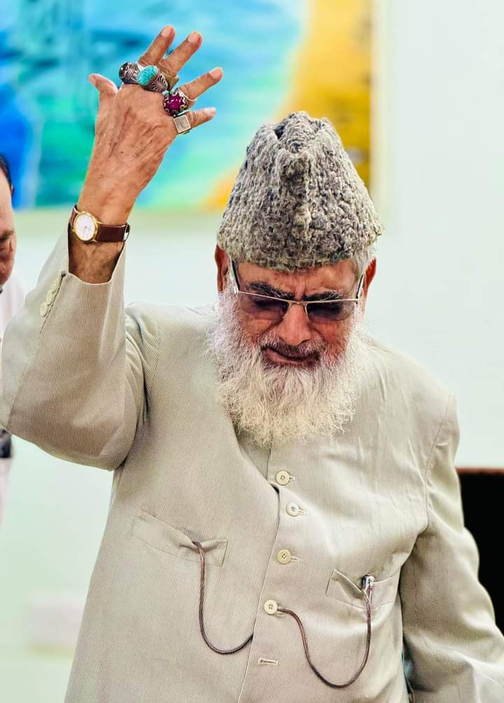 Sahibzada Dr. Shaukat Ali Khan, founder director of Maulana Azad Arabic Persian Research Institute, passes away.