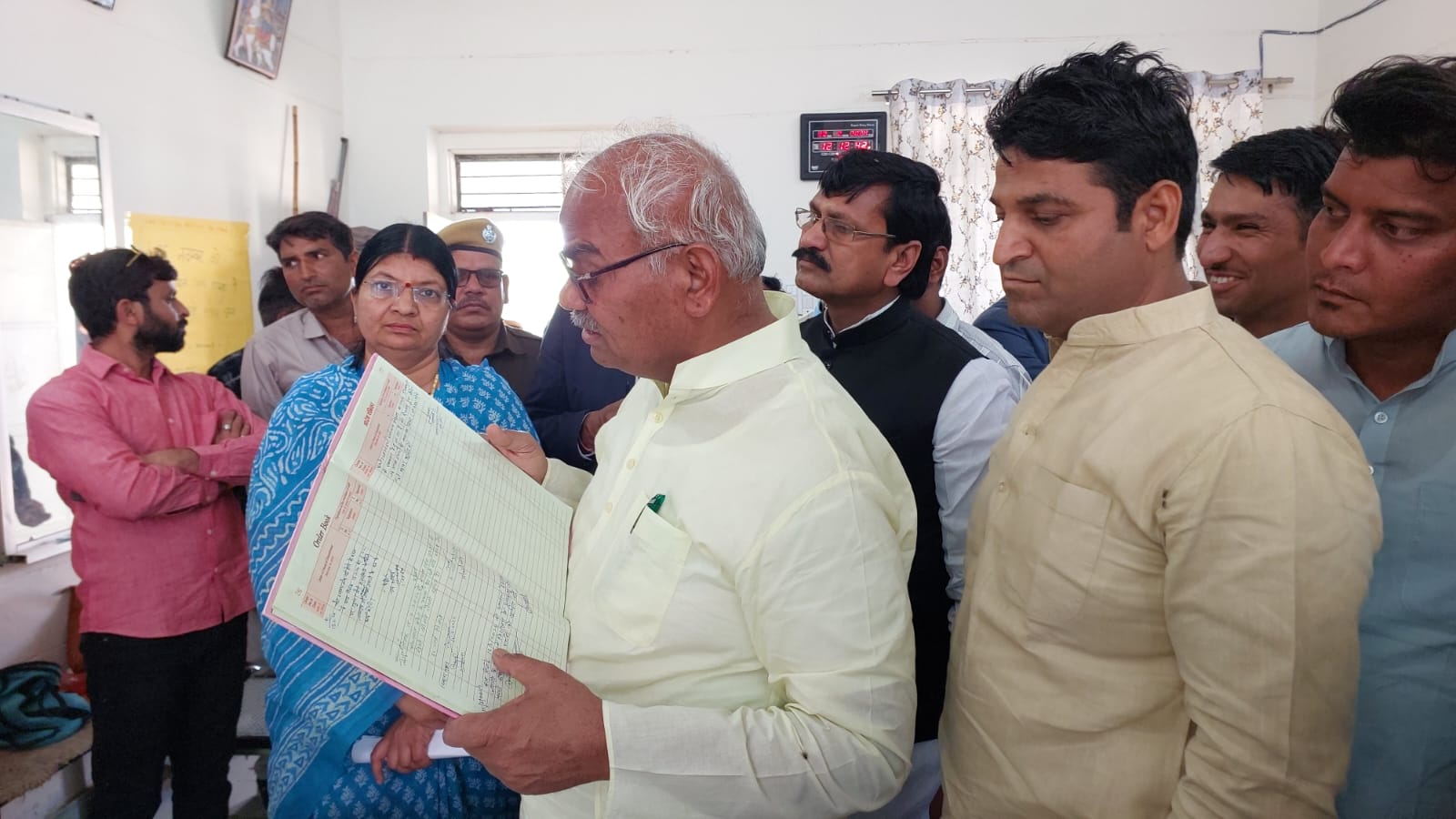 राजकीय कार्मिक सक्षम अधिकारी की अनुमति के बिना मुख्यालय नहीं छोड़े – मदन दिलावर